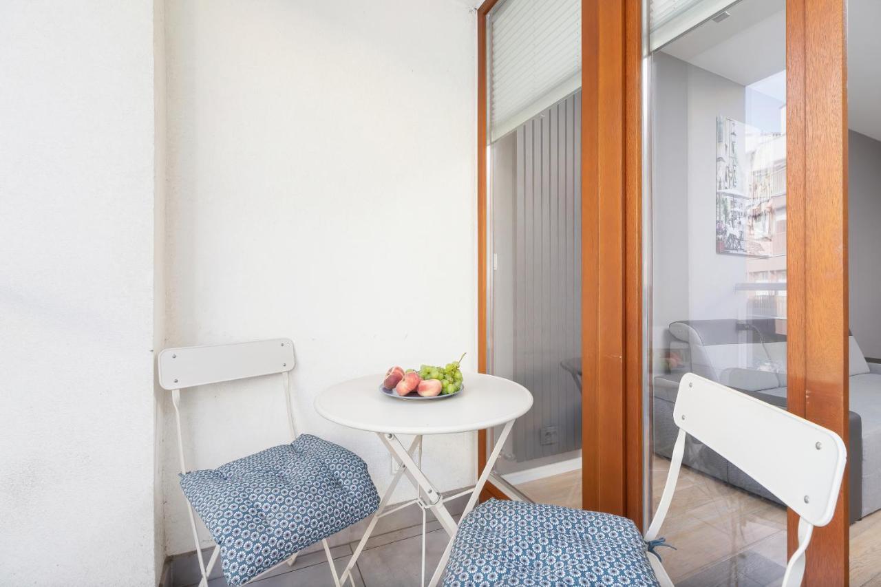 Apartments Harmonica Trynitarska By Noclegi Renters Cracovia Esterno foto