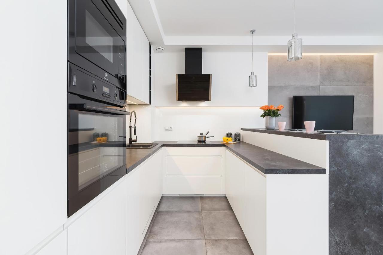 Apartments Harmonica Trynitarska By Noclegi Renters Cracovia Esterno foto
