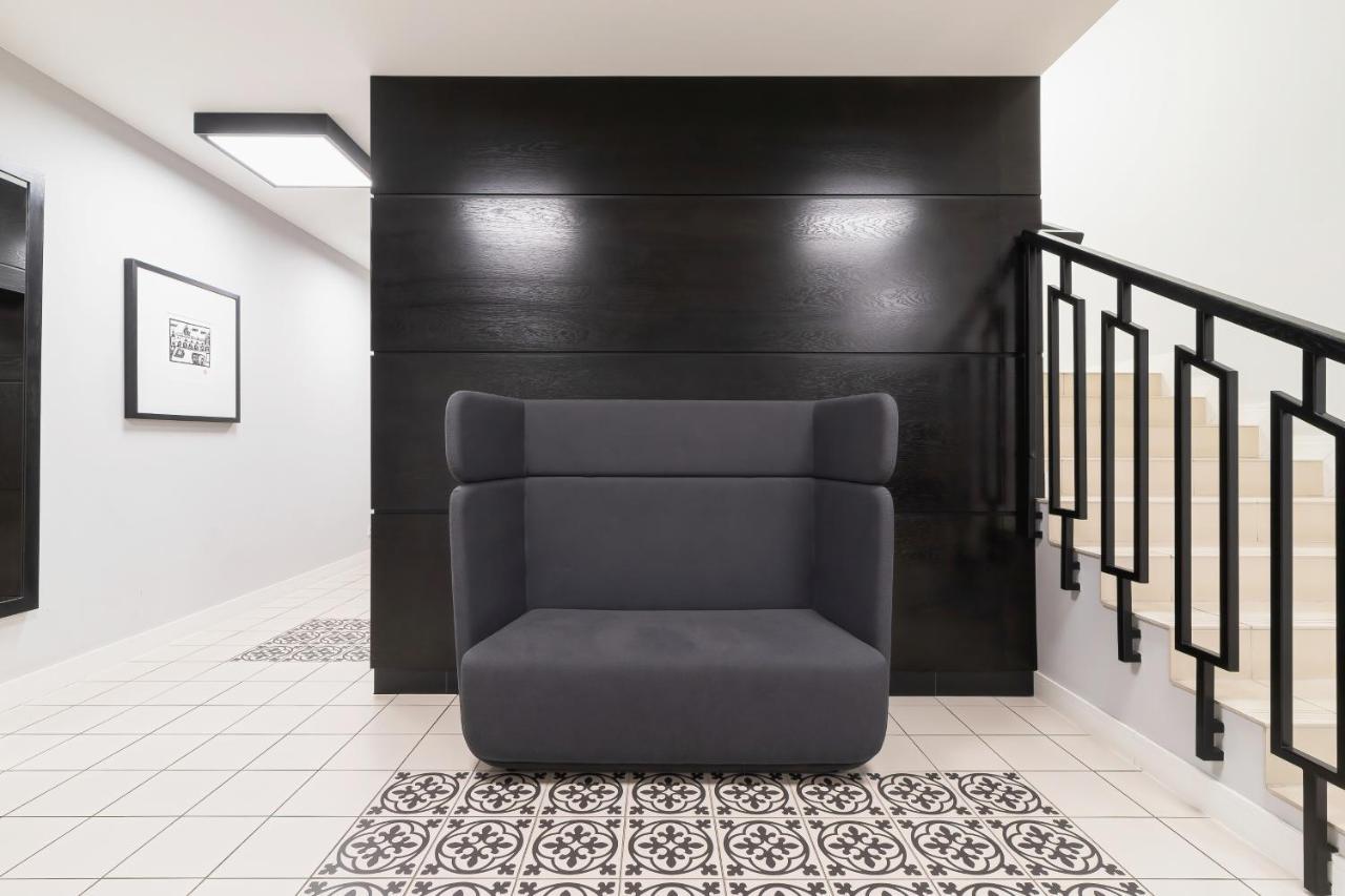Apartments Harmonica Trynitarska By Noclegi Renters Cracovia Esterno foto