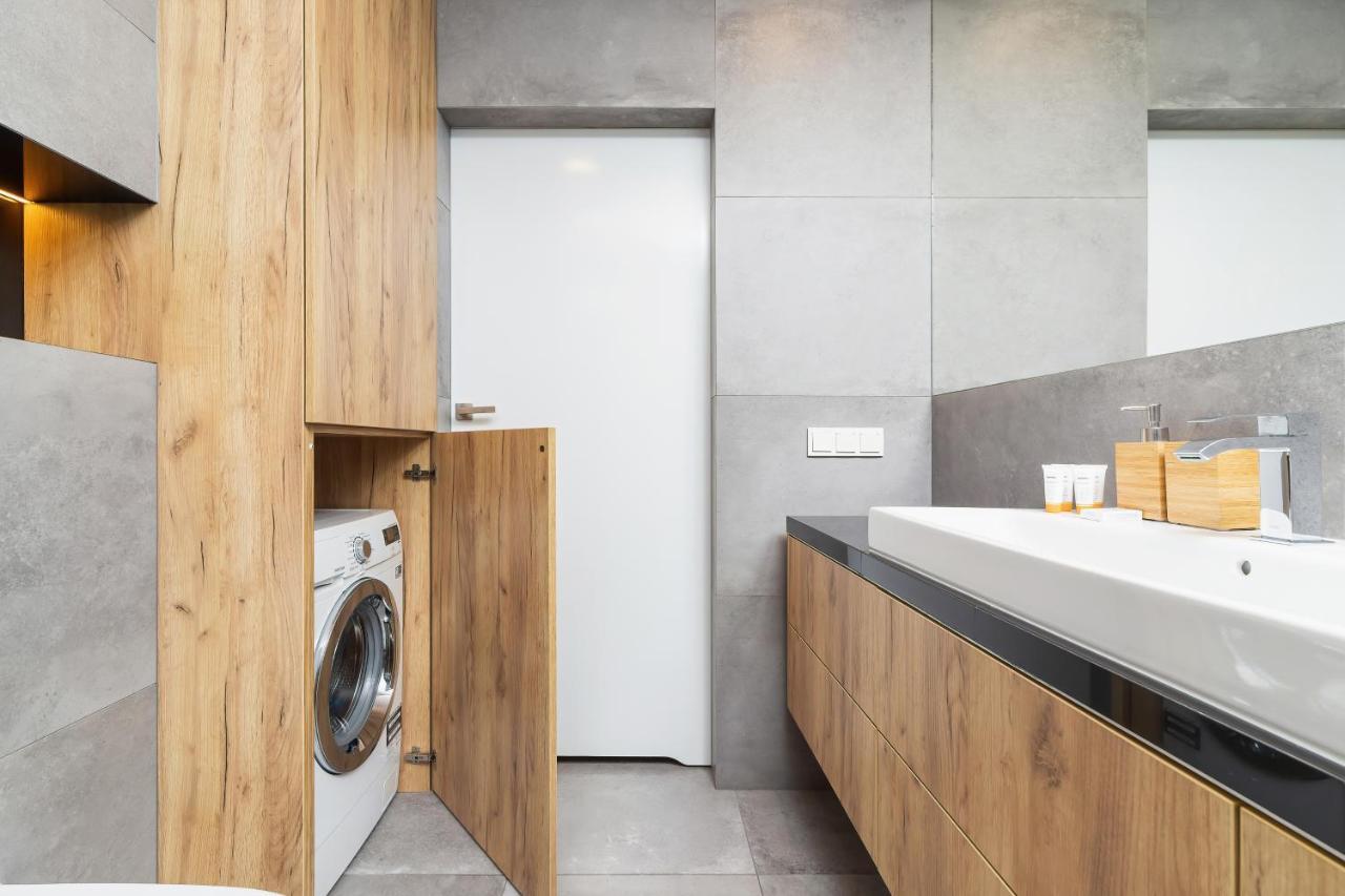Apartments Harmonica Trynitarska By Noclegi Renters Cracovia Esterno foto