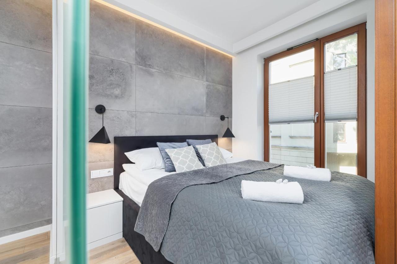 Apartments Harmonica Trynitarska By Noclegi Renters Cracovia Esterno foto