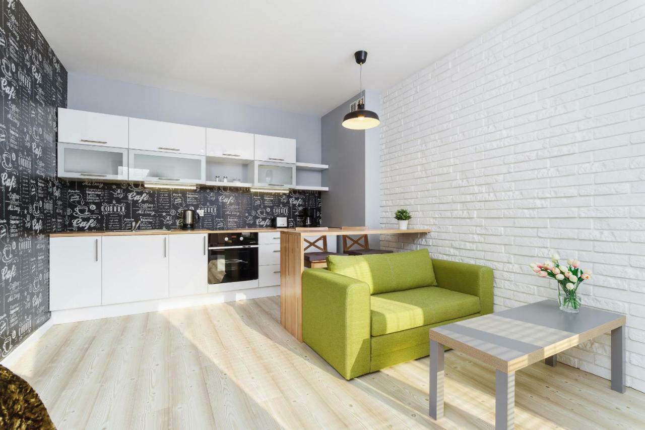 Apartments Harmonica Trynitarska By Noclegi Renters Cracovia Esterno foto