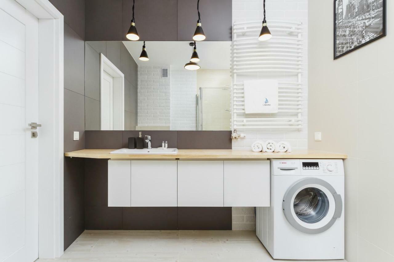 Apartments Harmonica Trynitarska By Noclegi Renters Cracovia Esterno foto