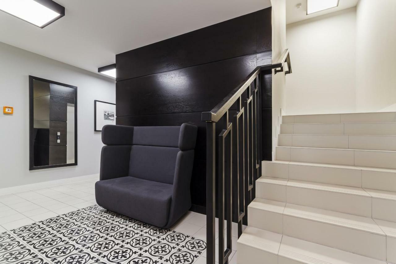 Apartments Harmonica Trynitarska By Noclegi Renters Cracovia Esterno foto