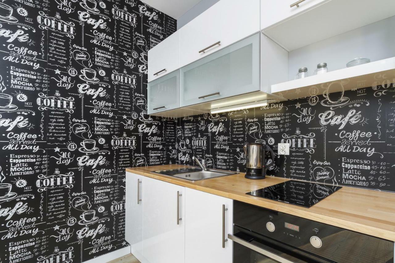 Apartments Harmonica Trynitarska By Noclegi Renters Cracovia Esterno foto